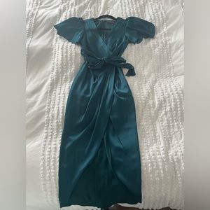 Gorgeous dress from Ever New in teal colour.